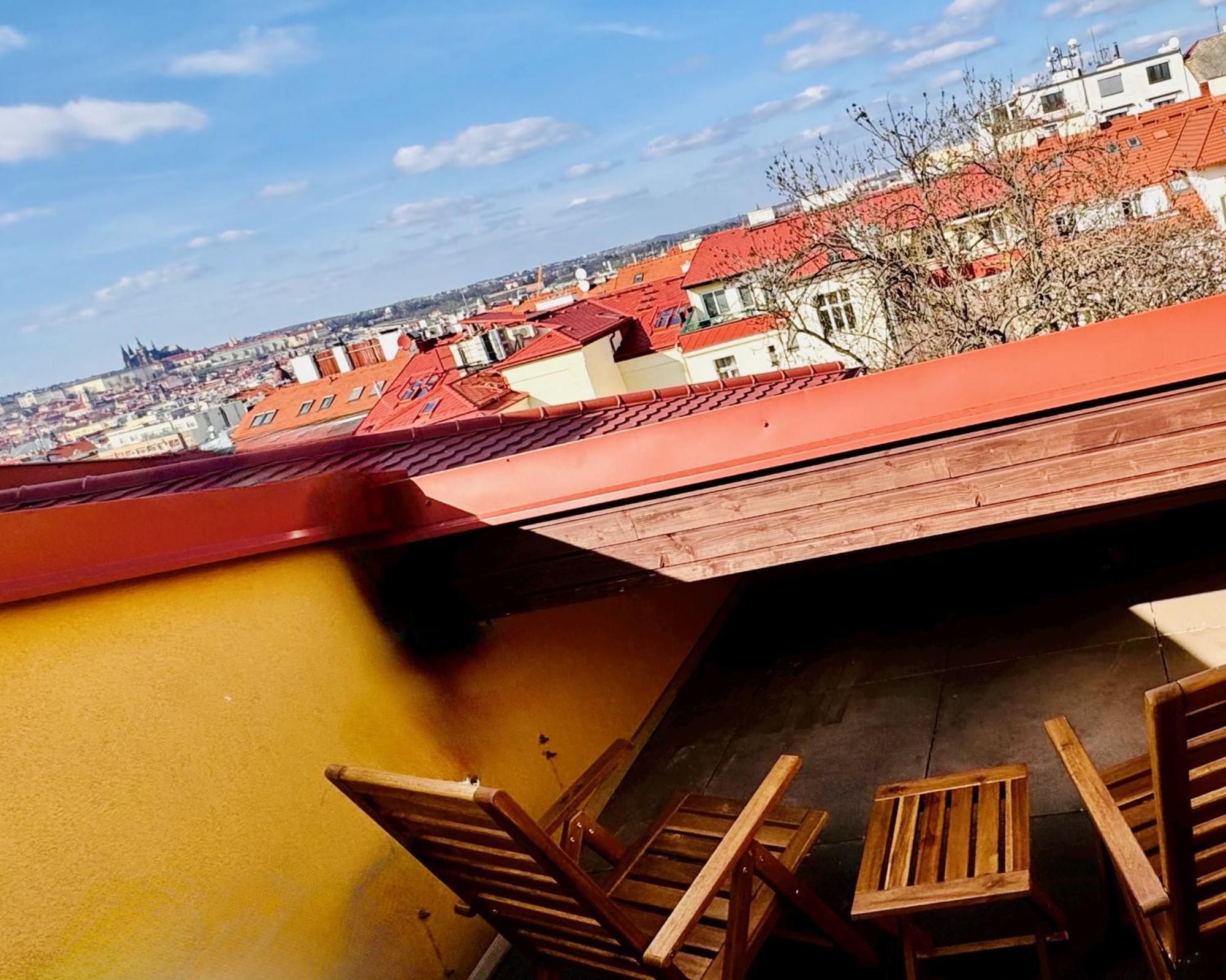 Apartment Loft Jecna 43, Prague